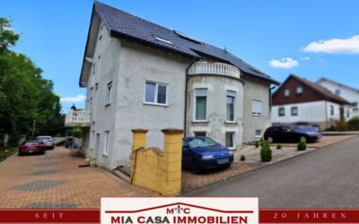 Freistehendes Einfamilienhaus mit Einliegerwohnung und Garten in Neunkirchen