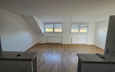 Renovierte Dachgeschosswohnung zu Vermieten in Lisdorf