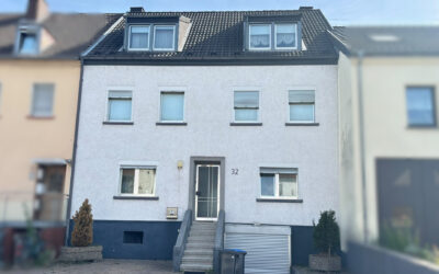 Zwei-Dreifamilienhaus in Fraulautern